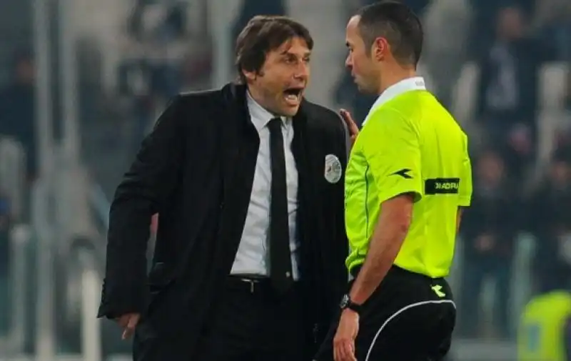 ANTONIO CONTE INCAZZATO IN JUVENTUS GENOA 