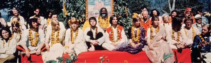 I BEATLES IN INDIA jpeg