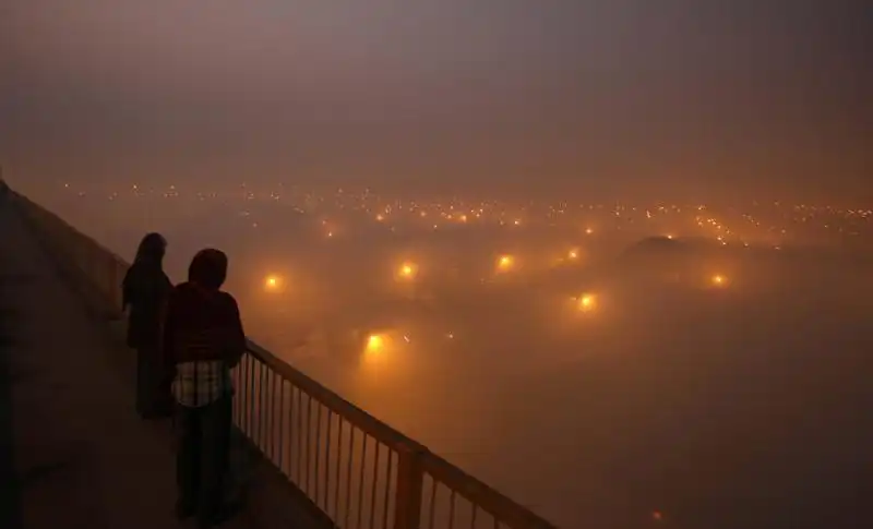 FESTIVAL KUMBH MELA NEL GANGE 