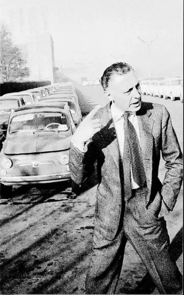 GIANNI AGNELLI A MIRAFIORI 