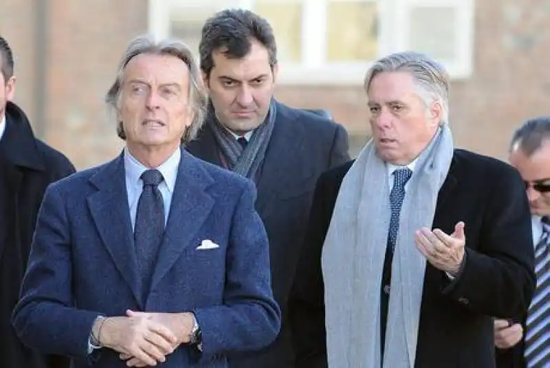 LUCA DI MONTEZEMOLO MARIO CALABRESI E DAVID THORNE ALLA MESSA PER AGNELLI FOTO ANSA 