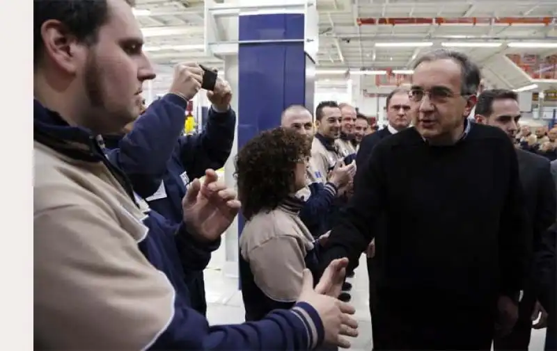 Marchionne con gli operai Grugliasco 