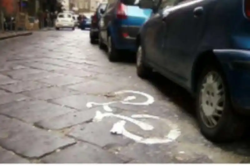 PISTA CICLABILE A NAPOLI 