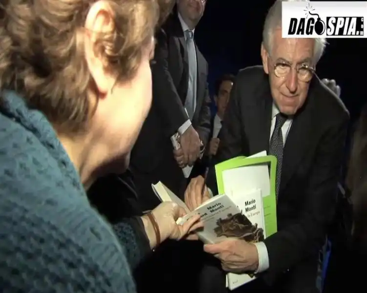 PRESENTAZIONE DEL LIBRO LA DEMOCRAZIA IN EUROPA DI MARIO MONTI E SYLVIE GOULARD MARIO MONTI FIRMA AUTOGRAFI 