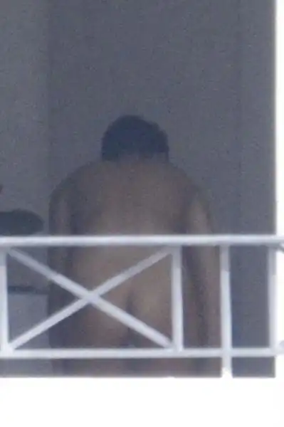 RIHANNA NUDA