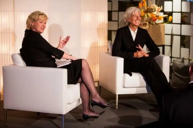 TINA BROWN CON CHRISTINE LAGARDE A DAVOS 