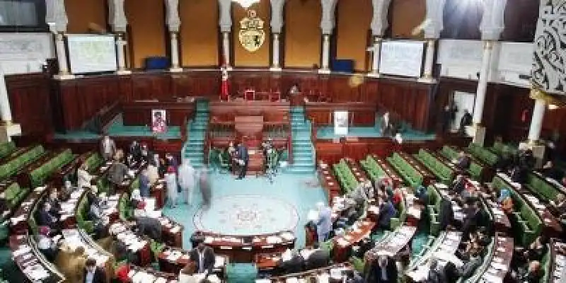 tunisia svolta nella parit tra uomini donne 