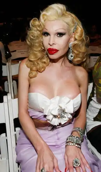 AMANDA LEPORE 