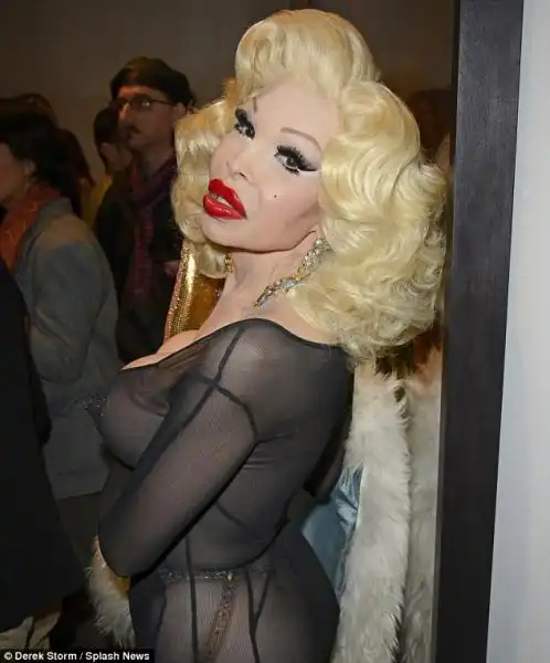 AMANDA LEPORE Il glamour fa la sua felicita 