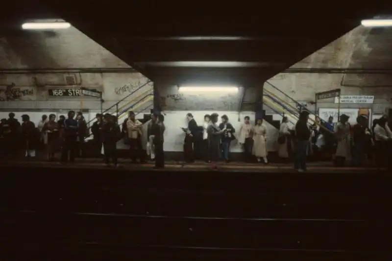 In attesa della metro nel Bronx 