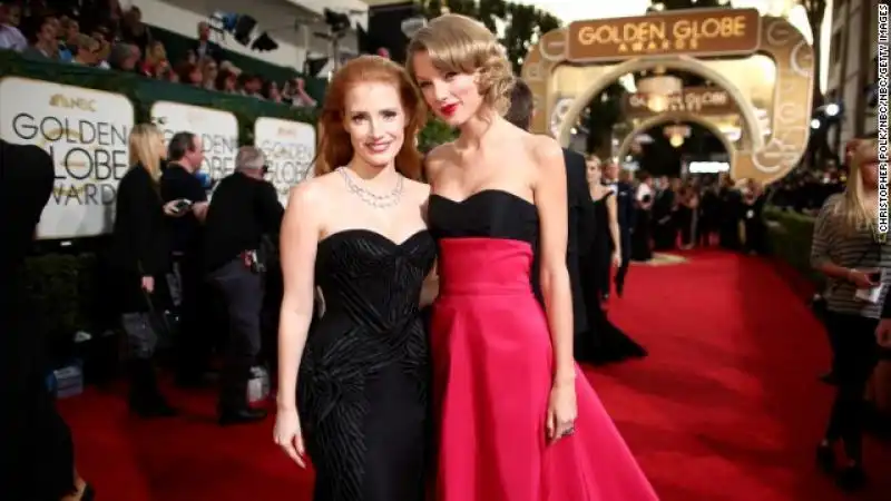 GOLDEN GLOBES JESSICA CHASTAIN TAYLOR SWIFT 