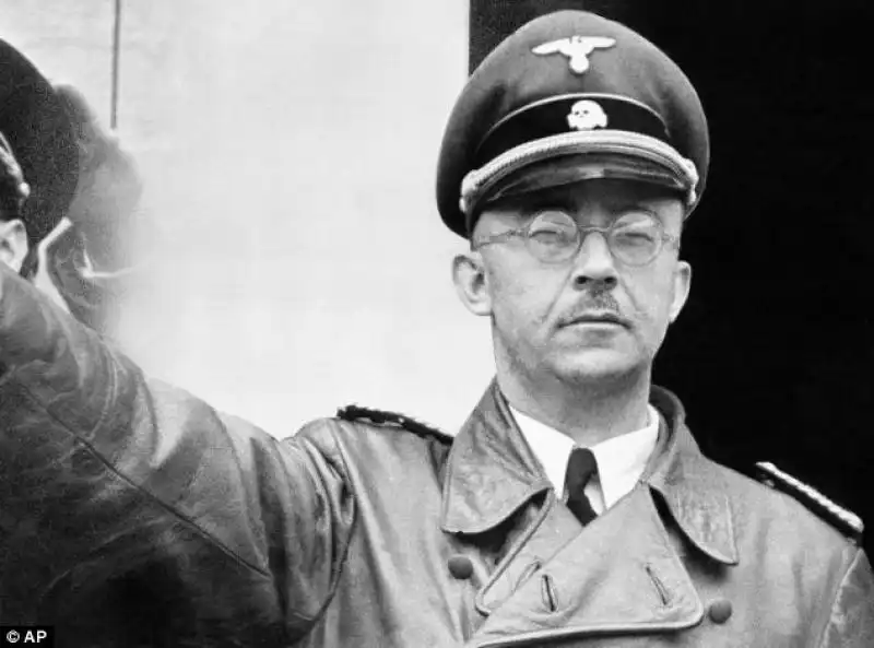 Himmler si occupava di organizzare la morte di milioni di ebrei e indesiderabili 