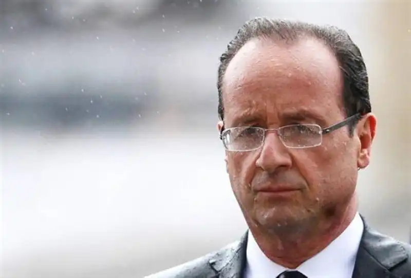 hollande sous pluie 