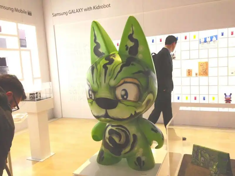 Samsung ha la partnership con kidrobot 