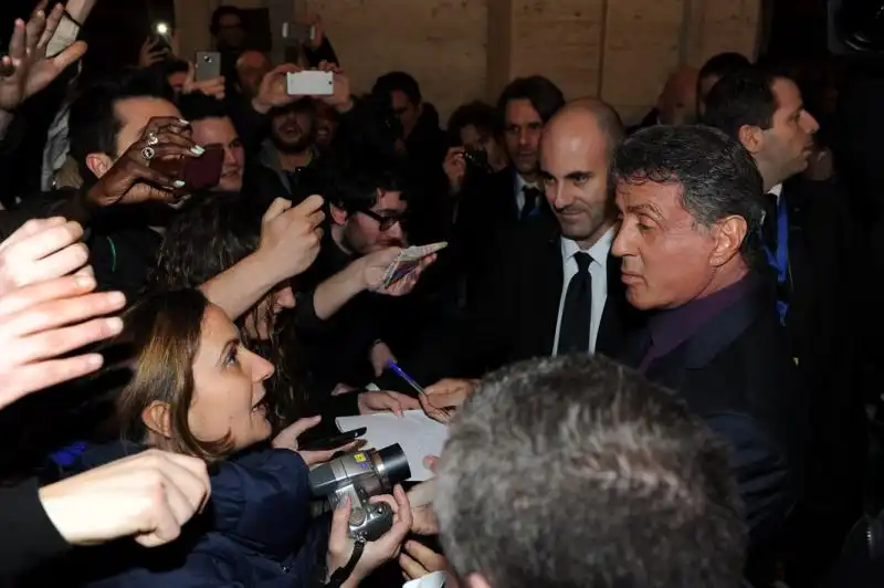 Stallone firma autografi 