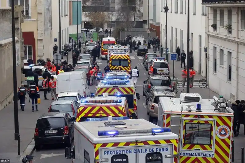 attacco terroristico a parigi charlie hebdo 14