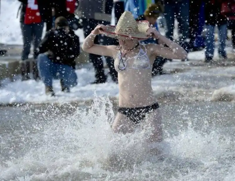 bagno al gelo con sombrero