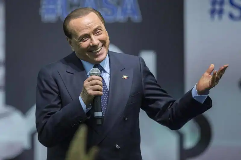 berlusconi al divino amore  9