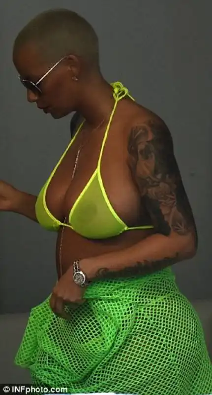 capezzoli di amber rose