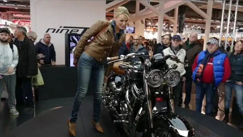 FRANCESCA PASCALE MOTOR BIKE EXPO DI VERONA