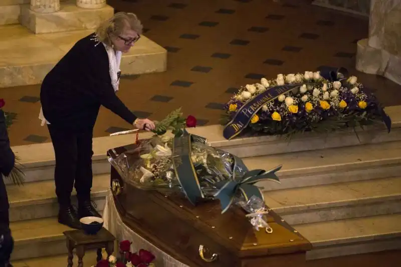 il funerale di anita ekberg  36