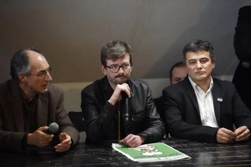 la  presentazione del nuovo numero di charlie hebdo