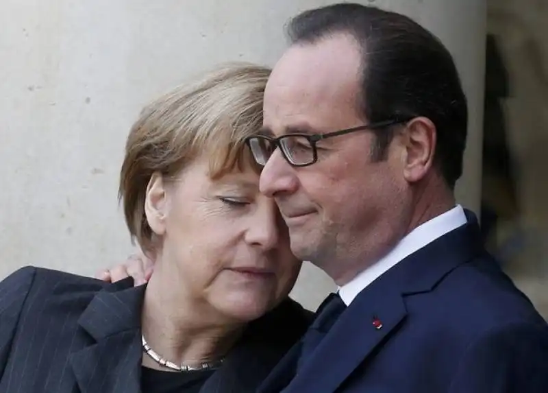 manifestazione a parigi   merkel e hollande