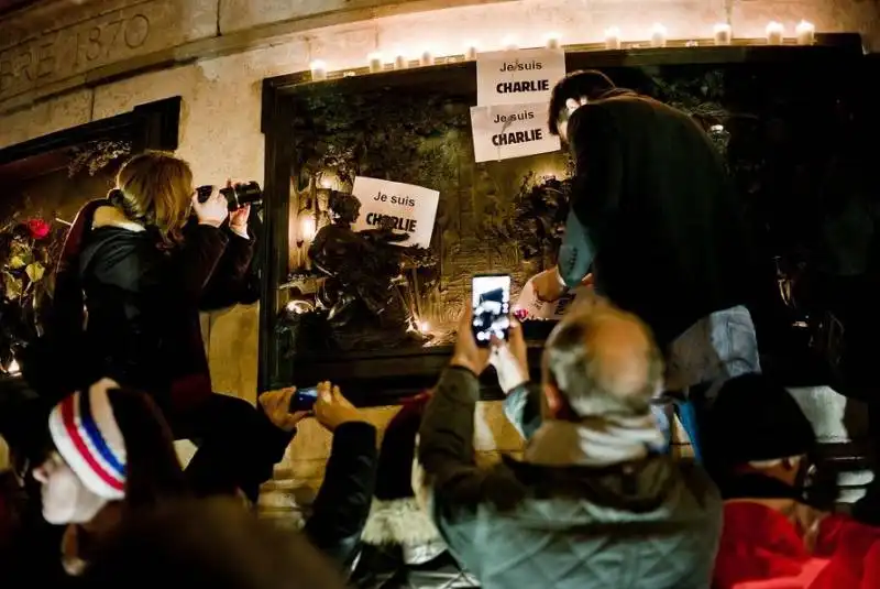 manifestazione a parigi per charlie hebdo 3