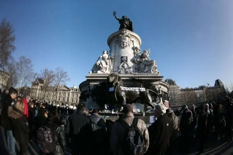 parigi   manifestazione per charlie hebdo e la liberta' di espressione  1