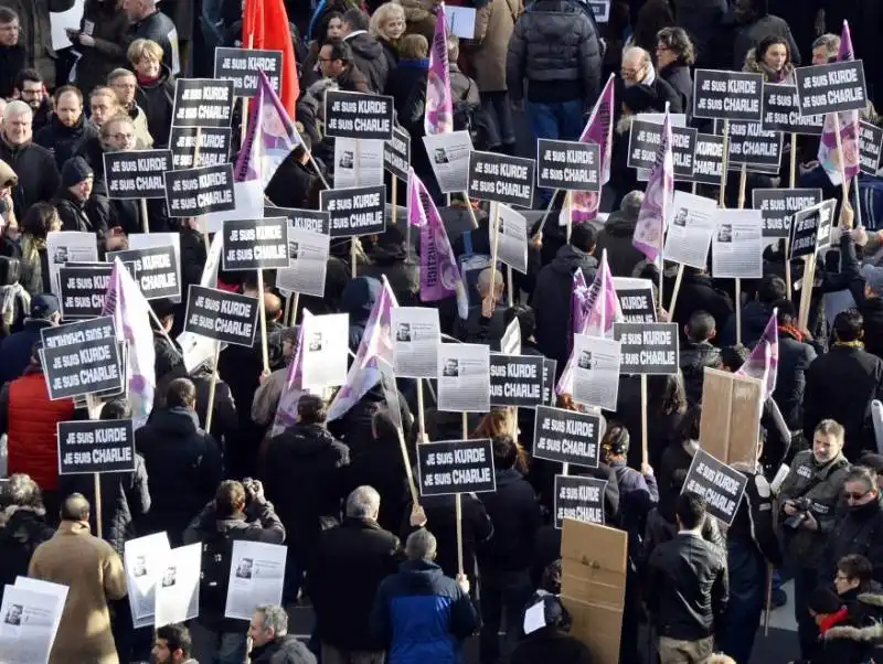 parigi   manifestazione per charlie hebdo e la liberta' di espressione  21