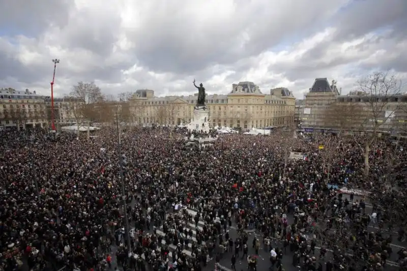 parigi   manifestazione per charlie hebdo e la liberta' di espressione  27