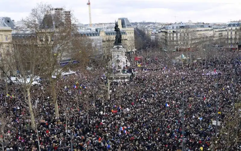 parigi   manifestazione per charlie hebdo e la liberta' di espressione  29