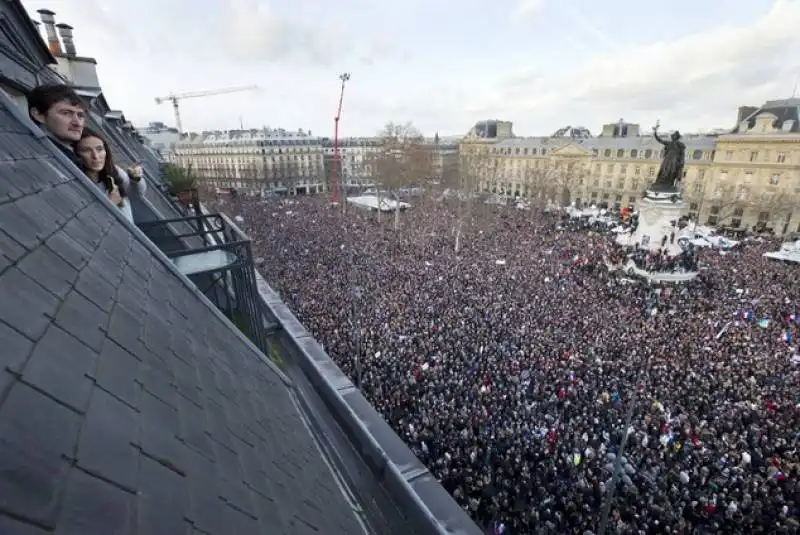 parigi   manifestazione per charlie hebdo e la liberta' di espressione  41