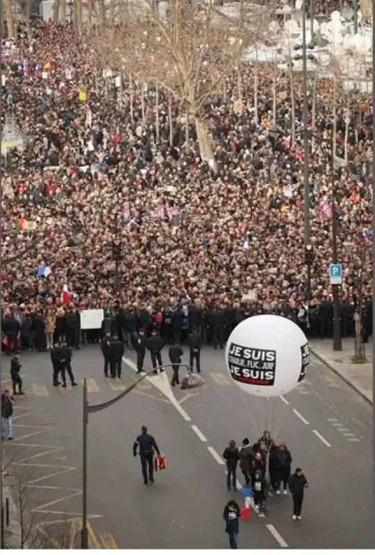 parigi   manifestazione per charlie hebdo e la liberta' di espressione  57