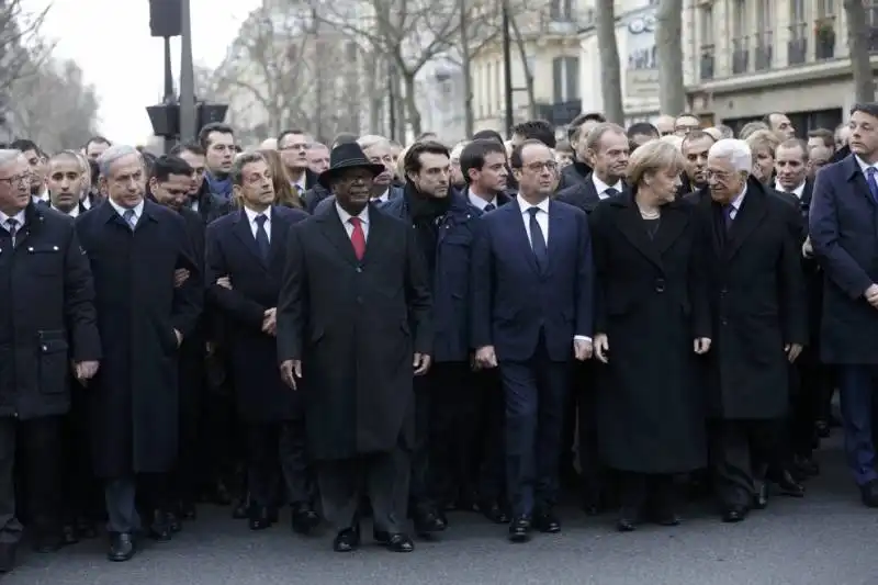 parigi   manifestazione per charlie hebdo e la liberta' di espressione  i politici 2