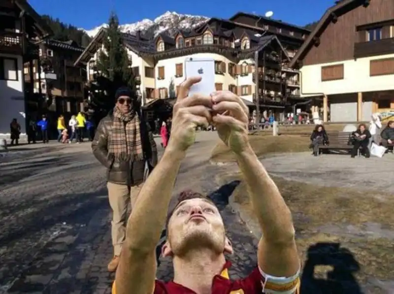 parodie totti selfie 10