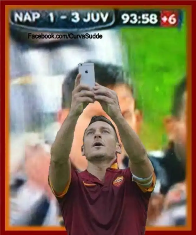 parodie totti selfie 25