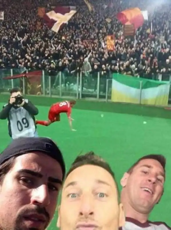 parodie totti selfie 5