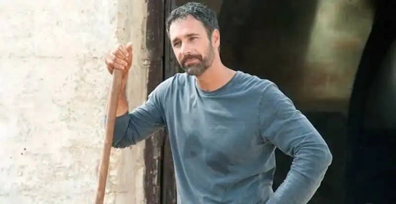 raoul bova sei mai stata sulla luna