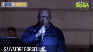 salvatore borsellino a piazza del popolo con i grillini