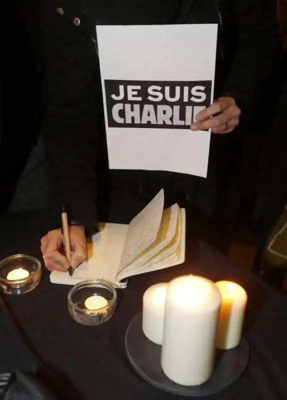 solidarieta a charlie hebdo 3