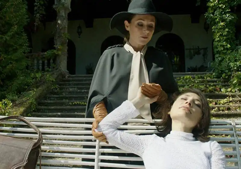 “the duke of burgundy”,   cdn.indiewire.com