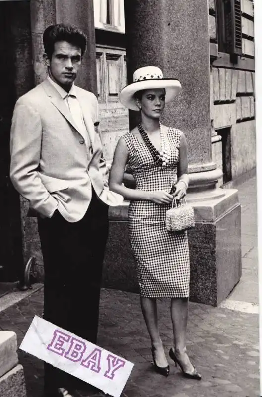 warren beatty & natalie wood in rome, by elio sorci aa93467fe9bfc2f3f6c4a1742d3603a6