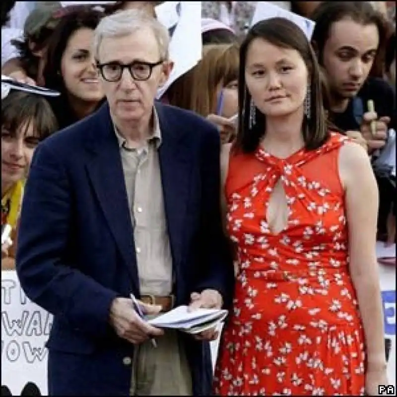  woody allen e soon yi 35 h181348 l