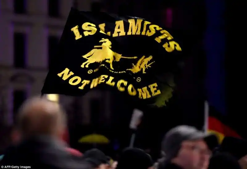 anti islamici a lipsia