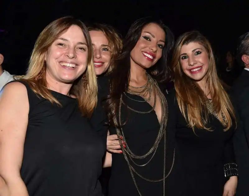 carolina marconi e le amiche