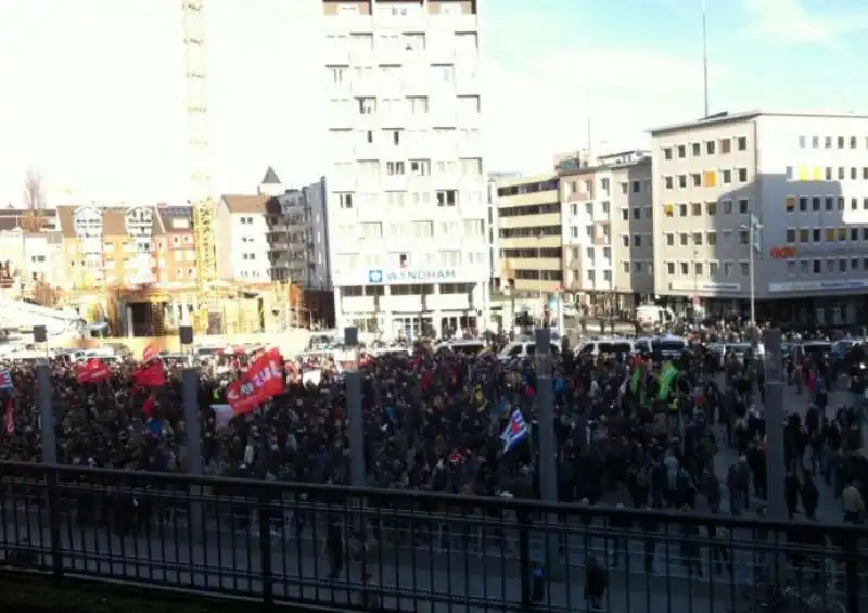 colonia manifestazioni dopo le molestie di capodanno  8