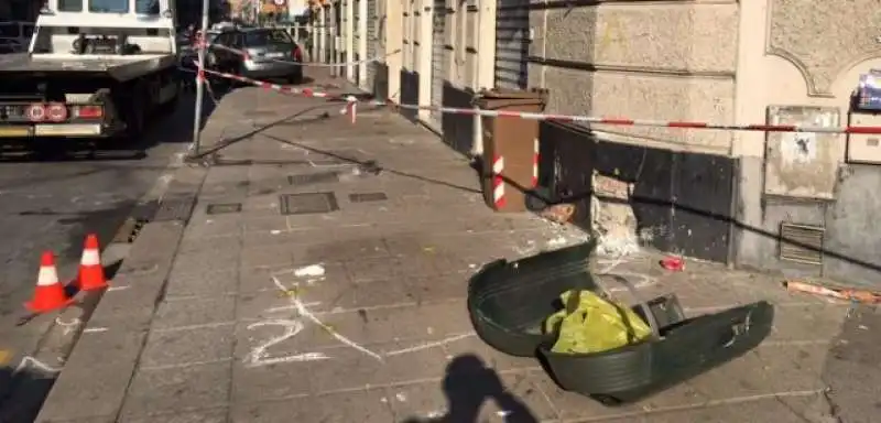 ECUADORIANO PROTESTA ANTI STRANIERI GENOVA