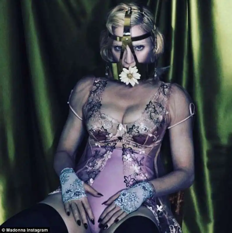 madonna su rivista di moda