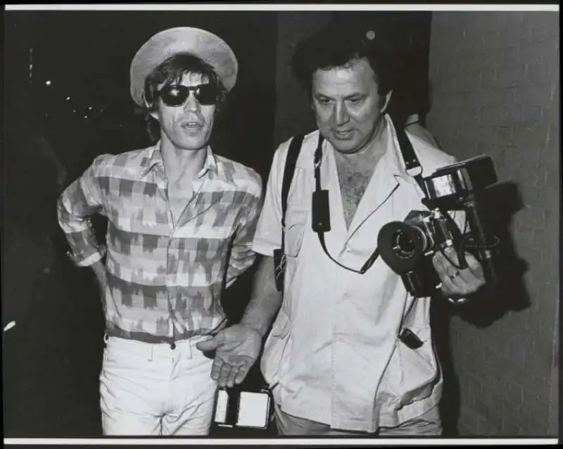 ron galella   mick jagger con ron galella  